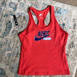 Nike workout tank top